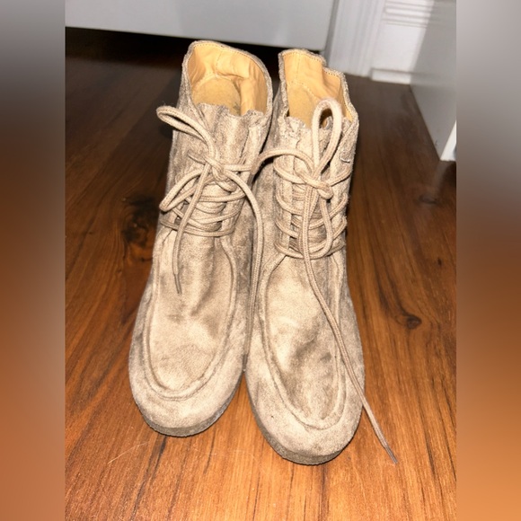 suede booties - Picture 3 of 6